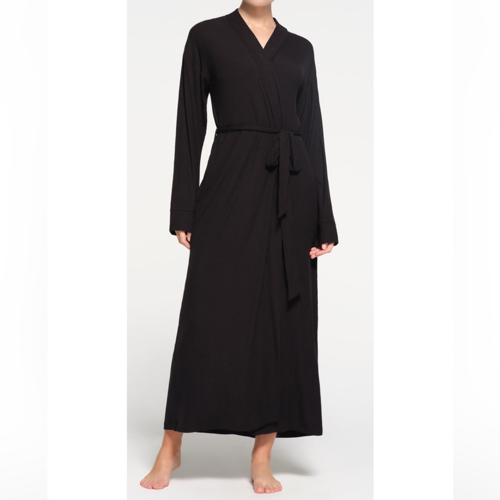 Skims Soft Lounge Robe (size small)